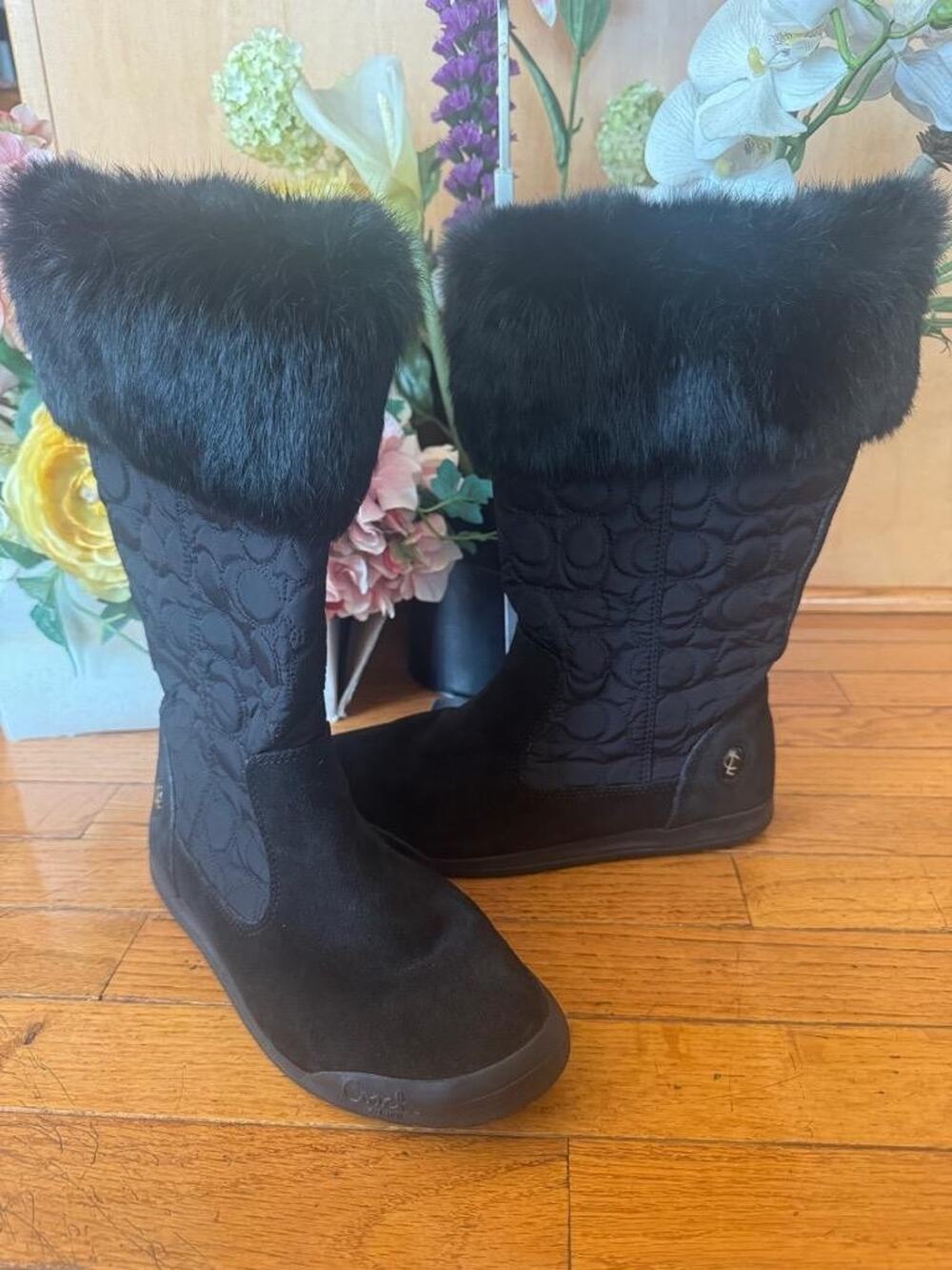 COACH Women's Black seude quilted C rabbit fur Talen Winter Boots 7M (bo1400